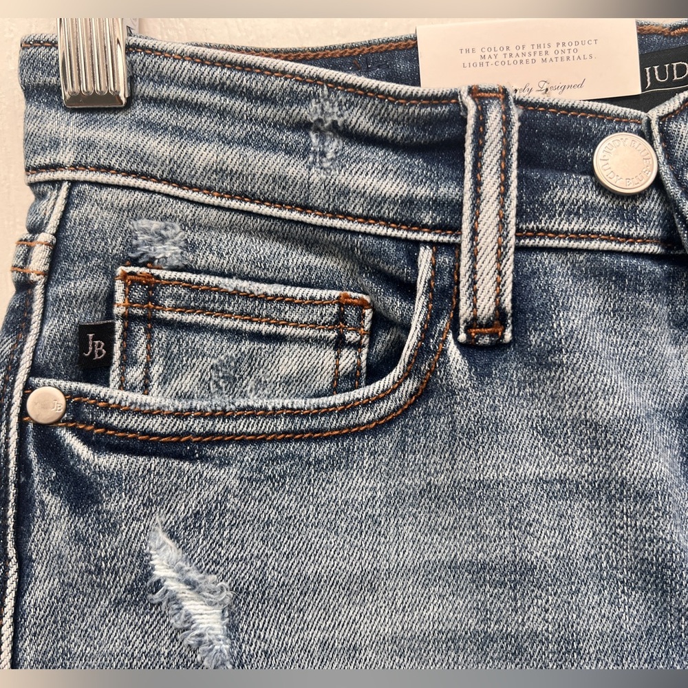 Judy Blue High Waisted Shorts- "Rigid Magic Destroy Cut Off" Woman’s Medium NWT - Picture 5 of 16